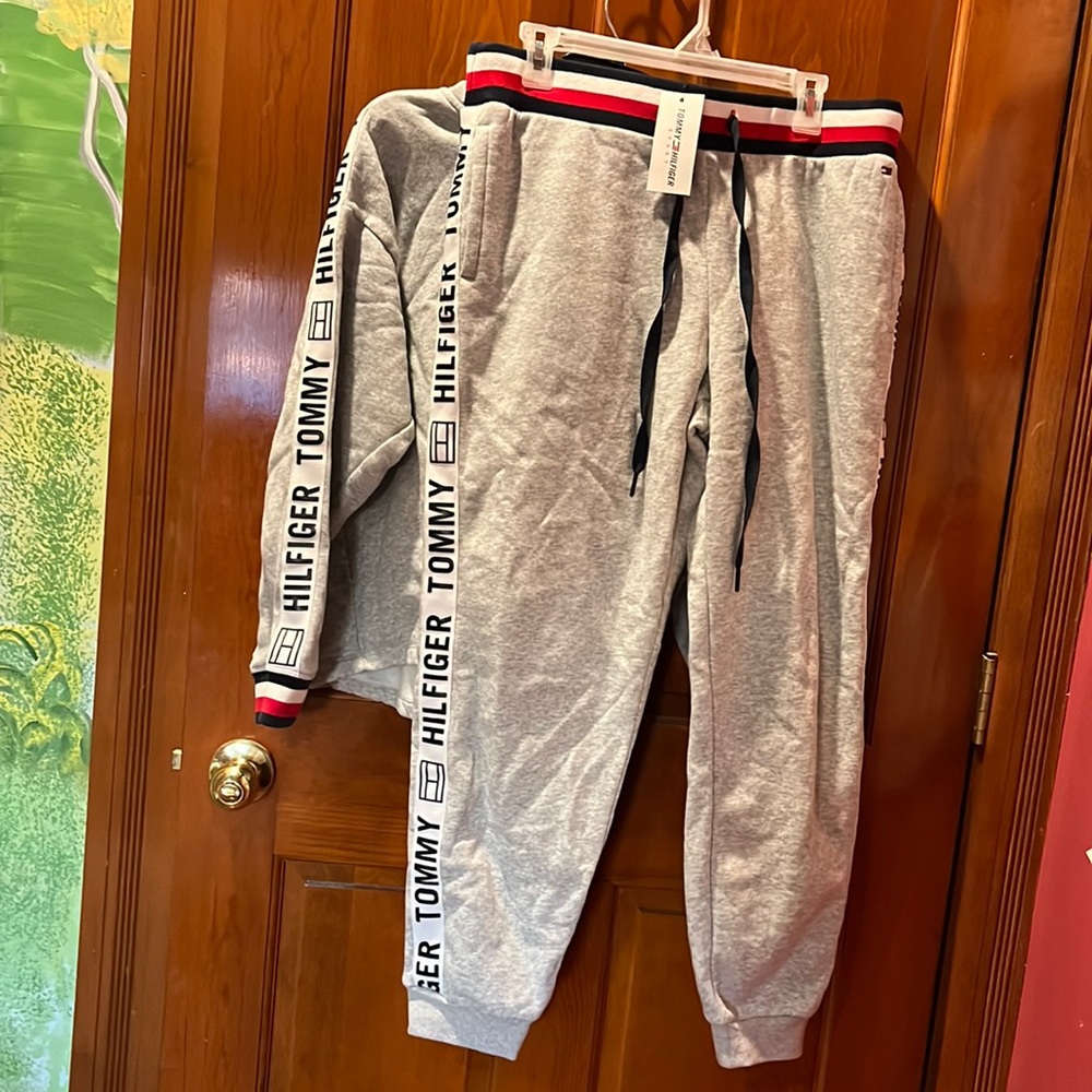 Tommy Hilfiger set